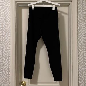 Lululemon black yoga pants (spandex material)